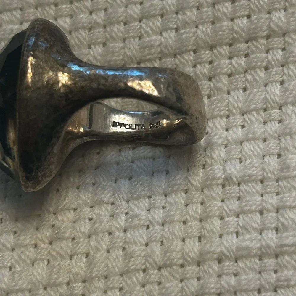 Ippolita Rock Candy Ring with Blue Topaz Gem and Hammered Silver body - Picture 10 of 11